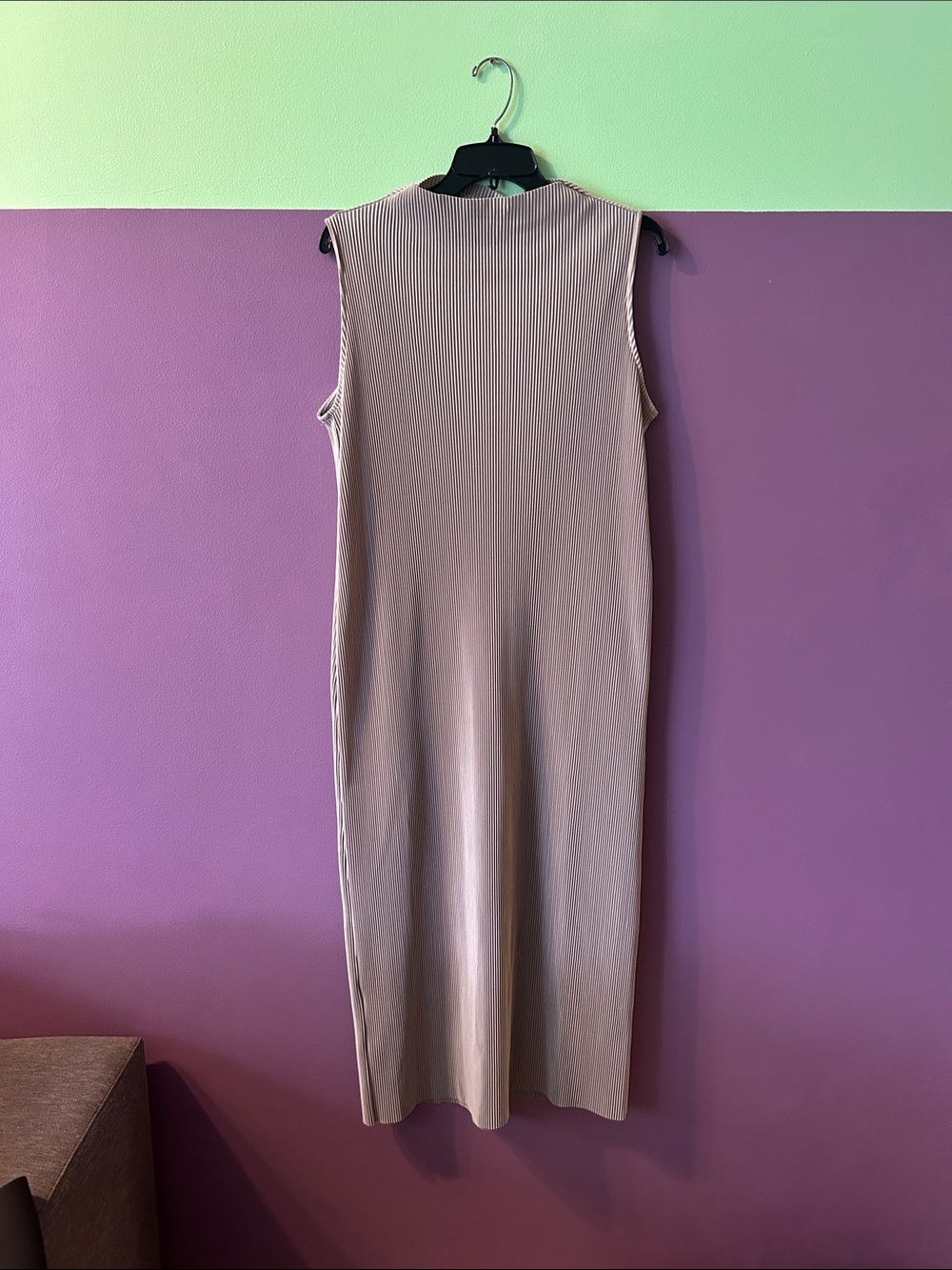Sleeveless Ribbed Maxi Dress in Mauve-Gray